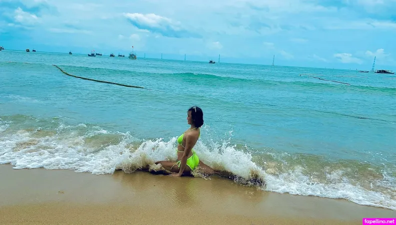 Rosababyfree OnlyFans Thumbnail #5WqplJFfim