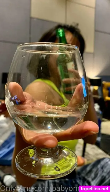 Rosababyfree OnlyFans Thumbnail #d6M26PVOca