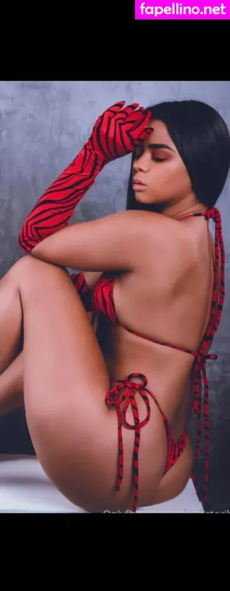 Rosairis Toribio OnlyFans Thumbnail #Ggl7AbOWfr