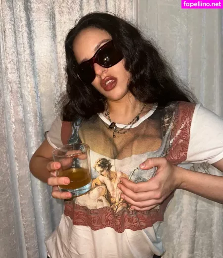 Rosalia 1 OnlyFans Thumbnail #3S8eSO4JhN