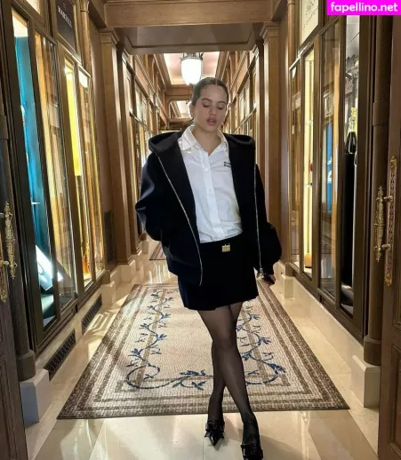 Rosalia 1 OnlyFans Thumbnail #8wHh7mZf1J