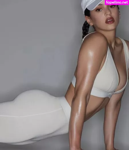 Rosalia 1 OnlyFans Thumbnail #VT5CXaQ8uY