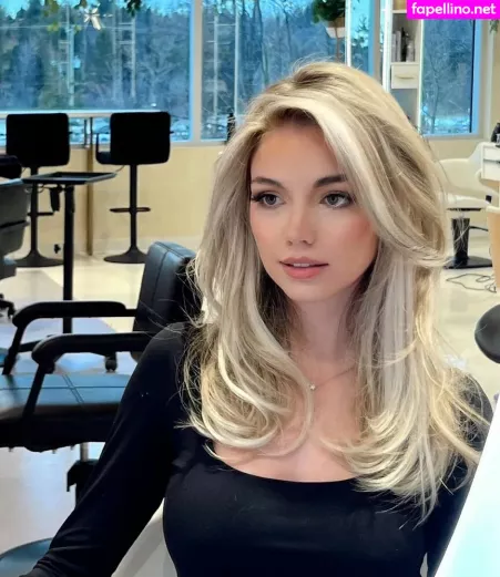 Rosalie Dupont OnlyFans Thumbnail #iQgdGD5YzD