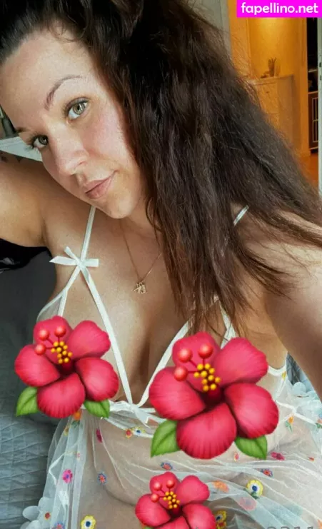 Rosalie2311 OnlyFans Thumbnail #Gm0js1sA48