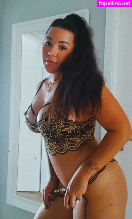 Rosalie2311 OnlyFans Thumbnail #nLmIJQM7rQ