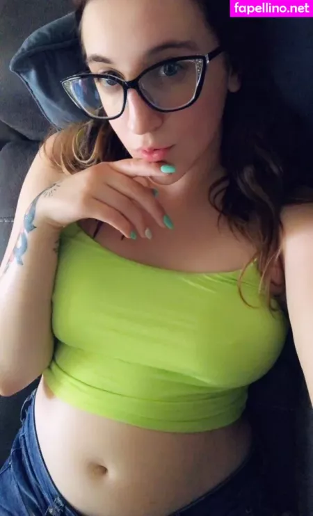 Rosalinafree OnlyFans Thumbnail #OmS4HWun0t