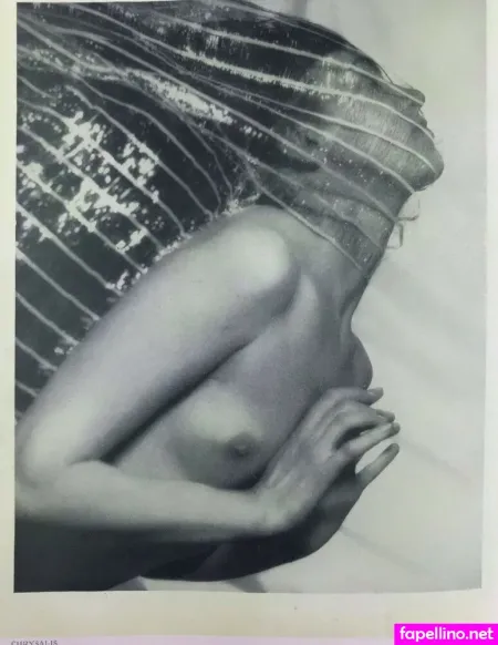 Rosalind 1 OnlyFans Thumbnail #T3SrvAnW1p