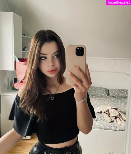 Rosamelloveyou OnlyFans Thumbnail #42Nr6dO5Jk