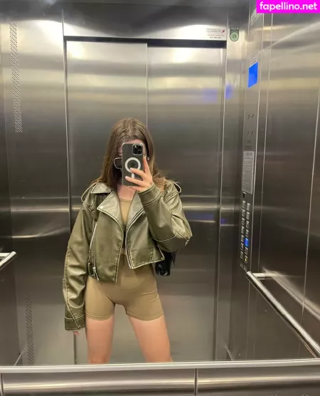 Rosamelloveyou OnlyFans Thumbnail #D6O9xEmL7c