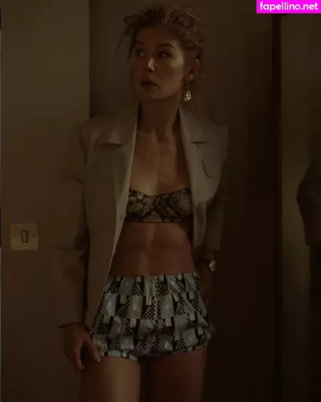Rosamund Pike OnlyFans Thumbnail #SVyAlvroWF