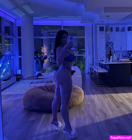 Rosannamariiee 1 OnlyFans Thumbnail #fv4ExOiPRw