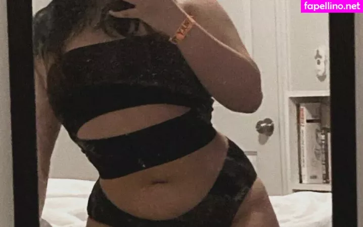 Rosaphy Rxsekiss OnlyFans Thumbnail #NooCltao2g