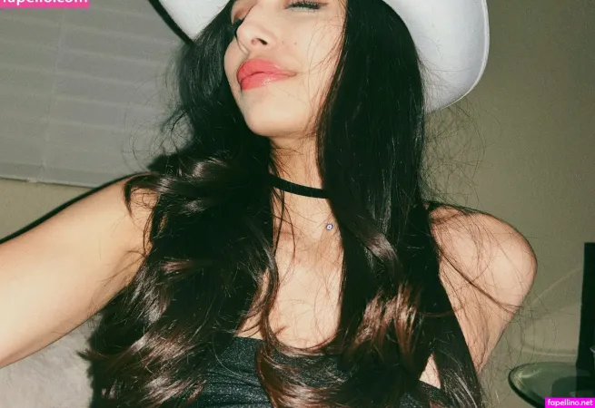 Rosaraexx OnlyFans Thumbnail #VQOeVsfHgO