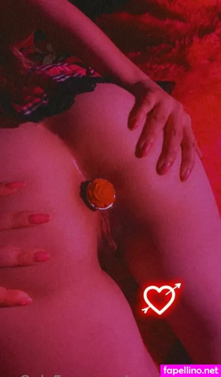 Rosarosebud OnlyFans Thumbnail #YQ5ddyVcvS