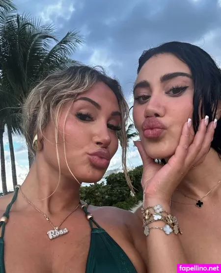 Rosaroseofficial OnlyFans Thumbnail #i7ZvyeDl5s