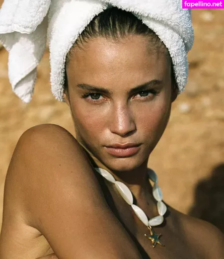 Rose Bertram OnlyFans Thumbnail #Ex0tzCIW99