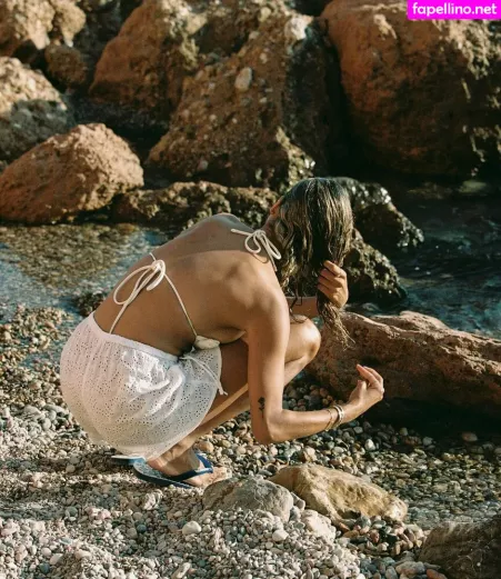 Rose Bertram OnlyFans Thumbnail #POw1HkP0Ab