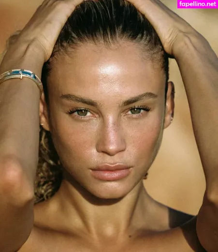 Rose Bertram OnlyFans Thumbnail #hf8fzVvcnG