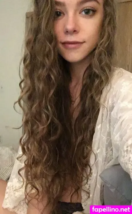 Rose Castella OnlyFans Thumbnail #4ffErWa4te