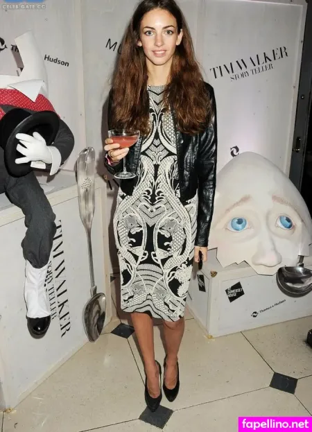 Rose Hanbury OnlyFans Thumbnail #np0Xm7AB9U