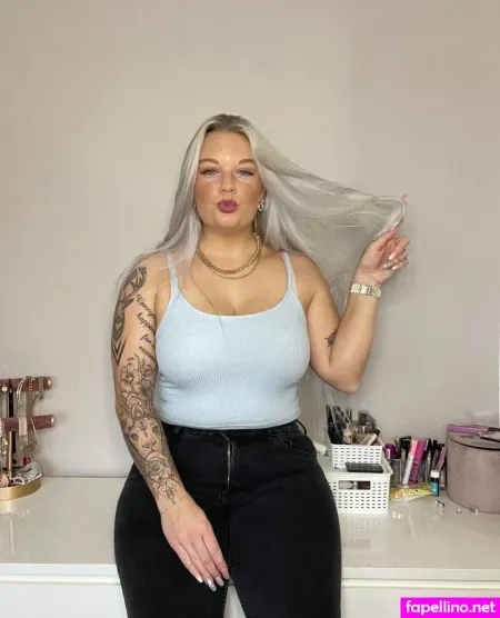 Rose Isabelle OnlyFans Thumbnail #3D9j7umjX6