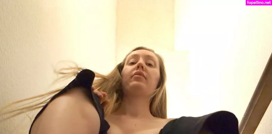 Rose Kelly OnlyFans Thumbnail #CnG1oitx03