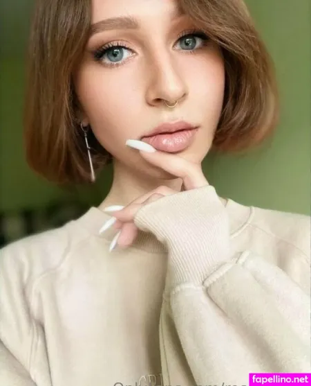 Rose Lunaa OnlyFans Thumbnail #D20UAzzHcA