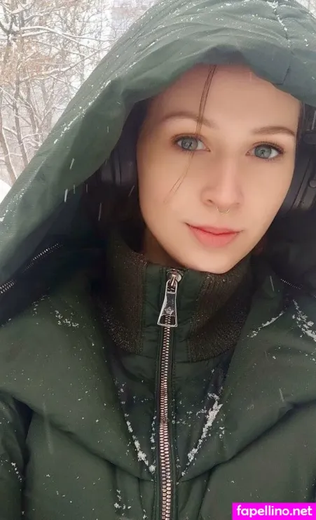 Rose Lunaa OnlyFans Thumbnail #PmQmYWHnw0