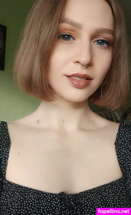 Rose Lunaa OnlyFans Thumbnail #knWo4rK8P4