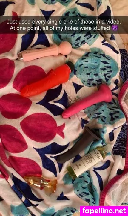 rose_maddder, roses_are_rosie Nude Leaked OnlyFans Photo #H4Mhkt9Ow2