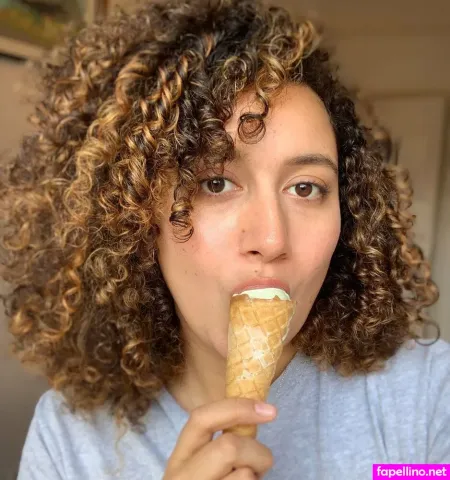 Rose Matafeo OnlyFans Thumbnail #MBomRB0hEX