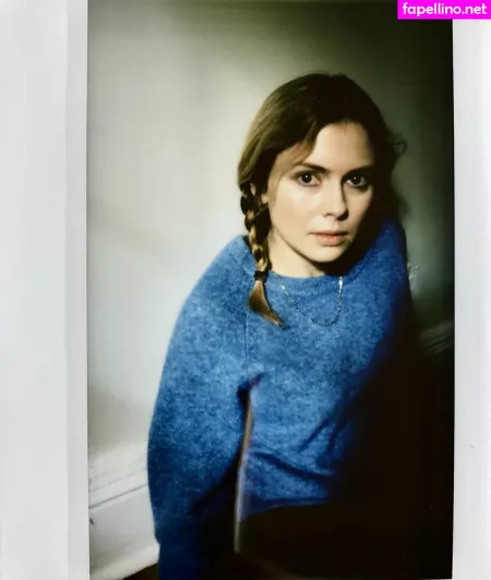 Rose Mciver OnlyFans Thumbnail #9tpMazdRpa