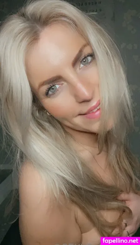 Rose Promo OnlyFans Thumbnail #uuW2lB16Mn