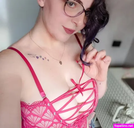 Rose Taylor OnlyFans Thumbnail #G4dXRvgI2W