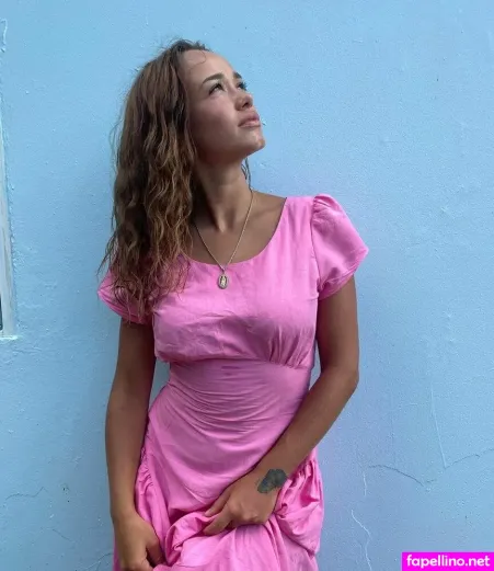 Rose Victoria Williams OnlyFans Thumbnail #5RsaIvSFXH
