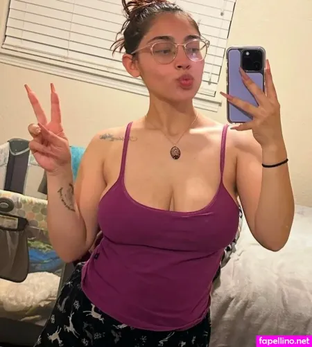 Rose W2913 Main Profile Photo