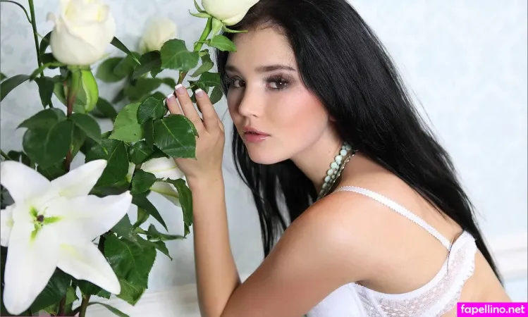 Rose White Main Profile Photo