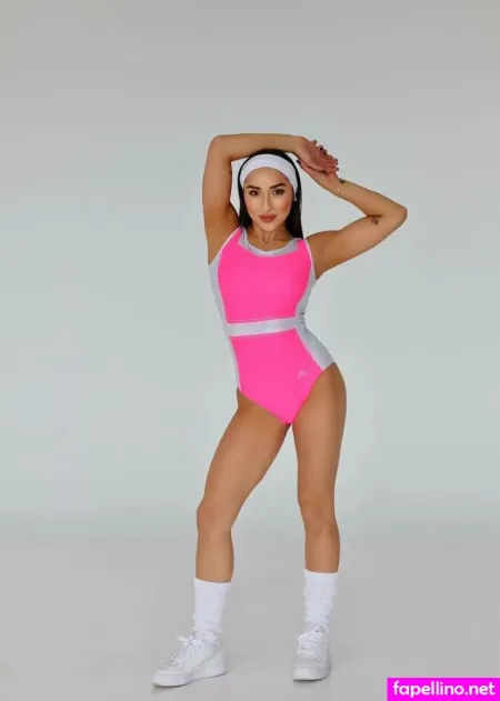 Rose Woo OnlyFans Thumbnail #0cbTg0RtZs