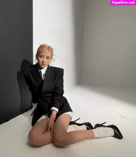 Rose OnlyFans Thumbnail #ywSTj5Pu33