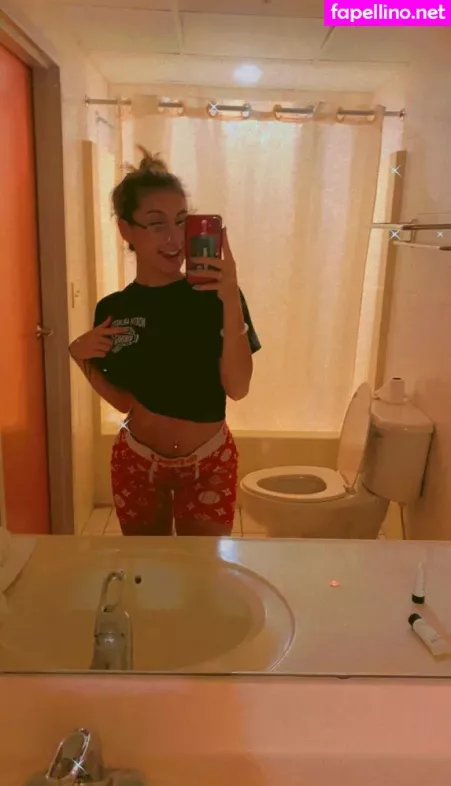 Rose1802 OnlyFans Thumbnail #mEmPH36CD2