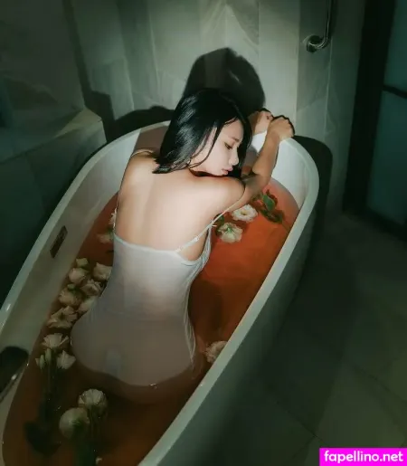 Rose825 OnlyFans Thumbnail #7YQFv7TOu8