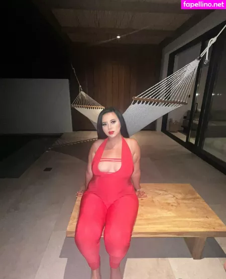 Roseann330 OnlyFans Thumbnail #mKtQMUrEEo