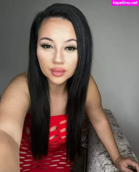 Roseann330 OnlyFans Thumbnail #ueCMXSuZGD