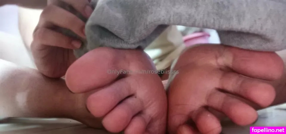 Roseblissss OnlyFans Thumbnail #ELdbwSuNsz