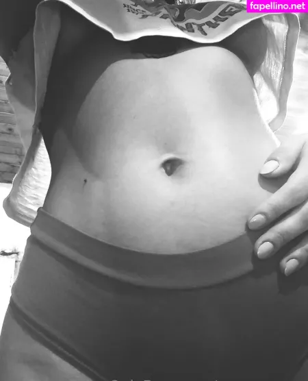 Rosecamxxx OnlyFans Thumbnail #JCHMUkqfwd