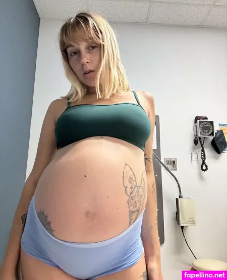 Roseeasypeasy OnlyFans Thumbnail #hTPb1kRODd