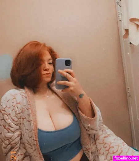 Roseelove8 OnlyFans Thumbnail #QmpNzxxo3R