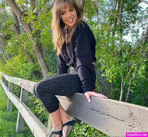 Roseesorrose OnlyFans Thumbnail #KjSMQfFybi