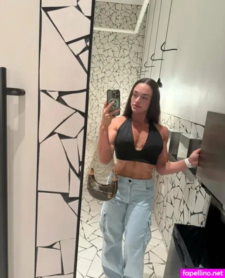 Rosefittt OnlyFans Thumbnail #w9AqhxRyG0