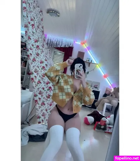 Rosegirl242 OnlyFans Thumbnail #2pOTzQB4eM